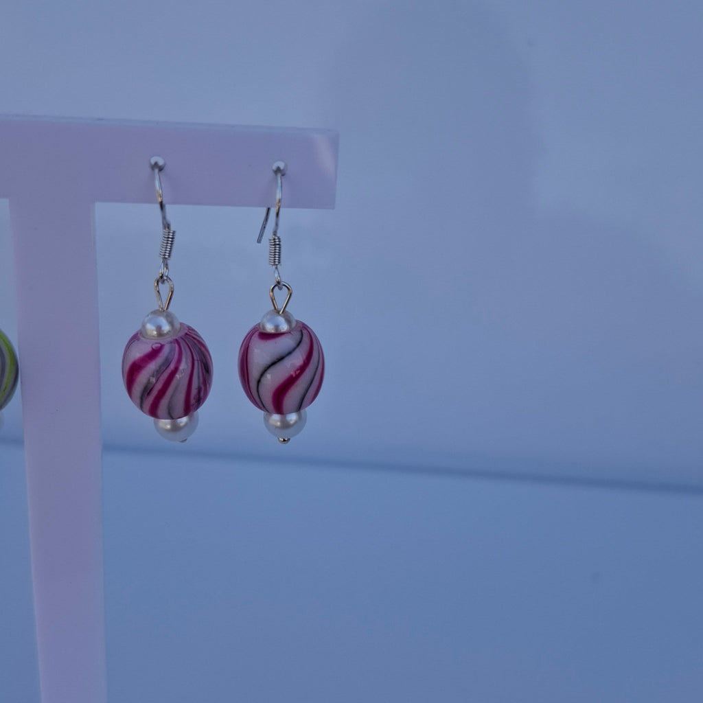 Dark Pink Swirl Necklace